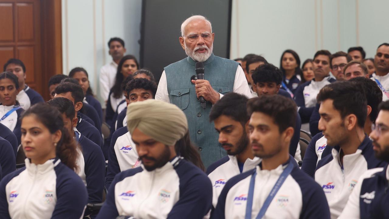 Paris Olympics 2024: Bhaker explains about pistol, hockey team presents signed stick as PM Modi meets Indian contingent