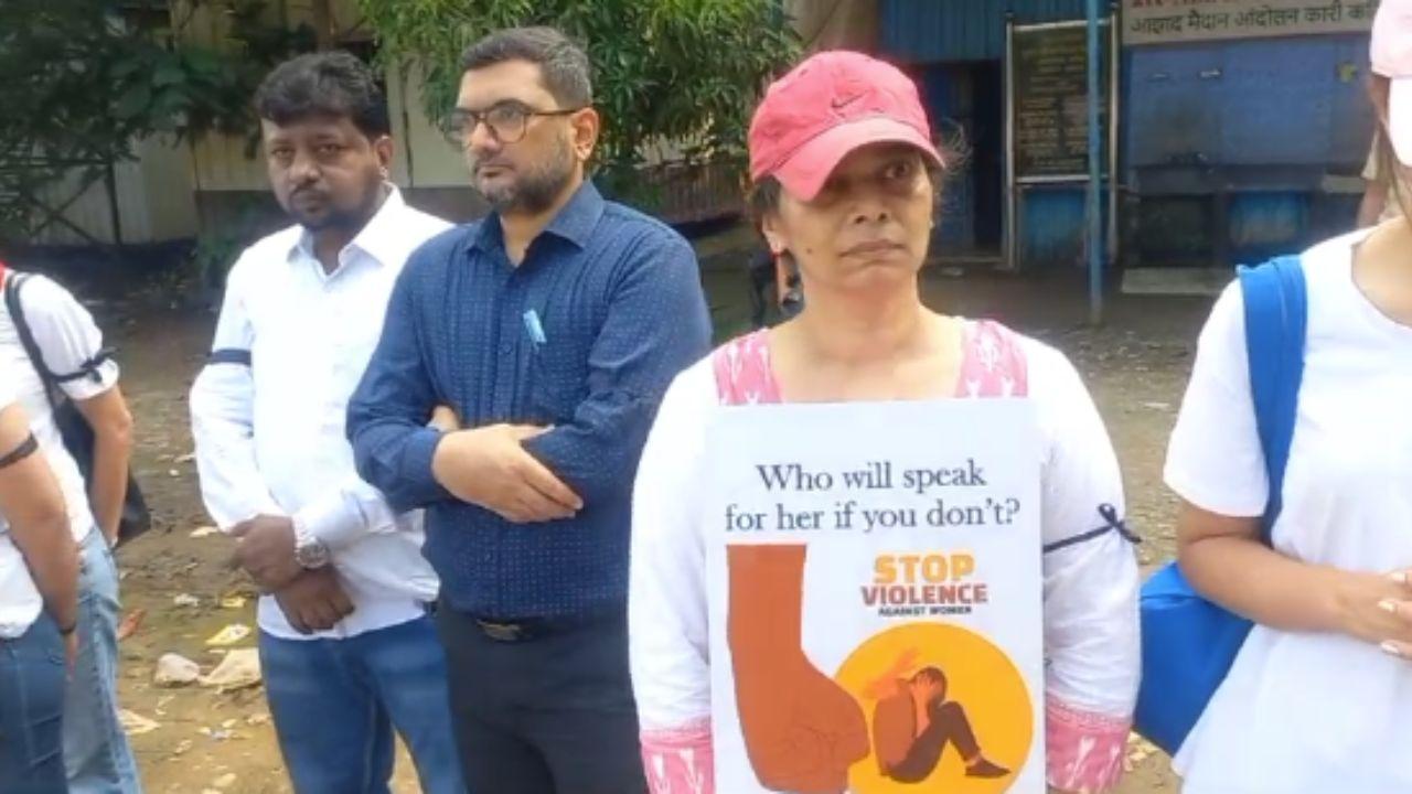 The medicos held placards, sloganeered demanding justice for the victim and also took a pledge to make the society safer for women. 
