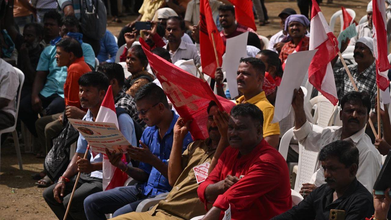Many have not seen wage revisions in years, leading to exploitation and financial insecurity, the committee said. 
