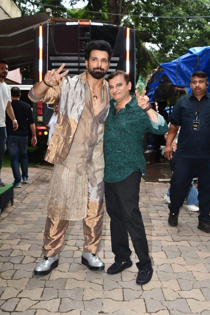 
Paresh Ganatra and Rithvik were all smiles
