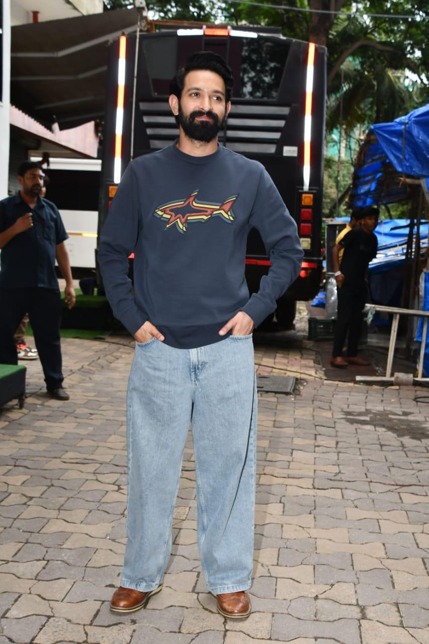 Vikrant Massey decided to go casual in a blue hoodie paired with light coloured jeans