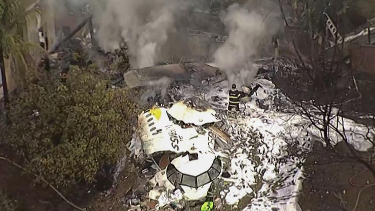Watch video: Plane with 62 aboard crashes in Brazil; all presumed dead