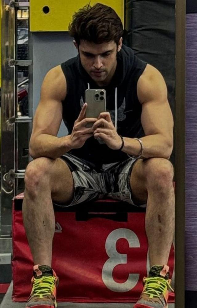 Before working out, Parth Samthaan has previously shared that he drinks a pre-workout beverage to energize himself.