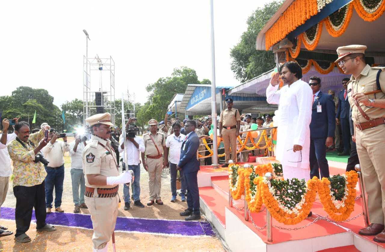 This is the actor's first ceremony after he won the elections this year