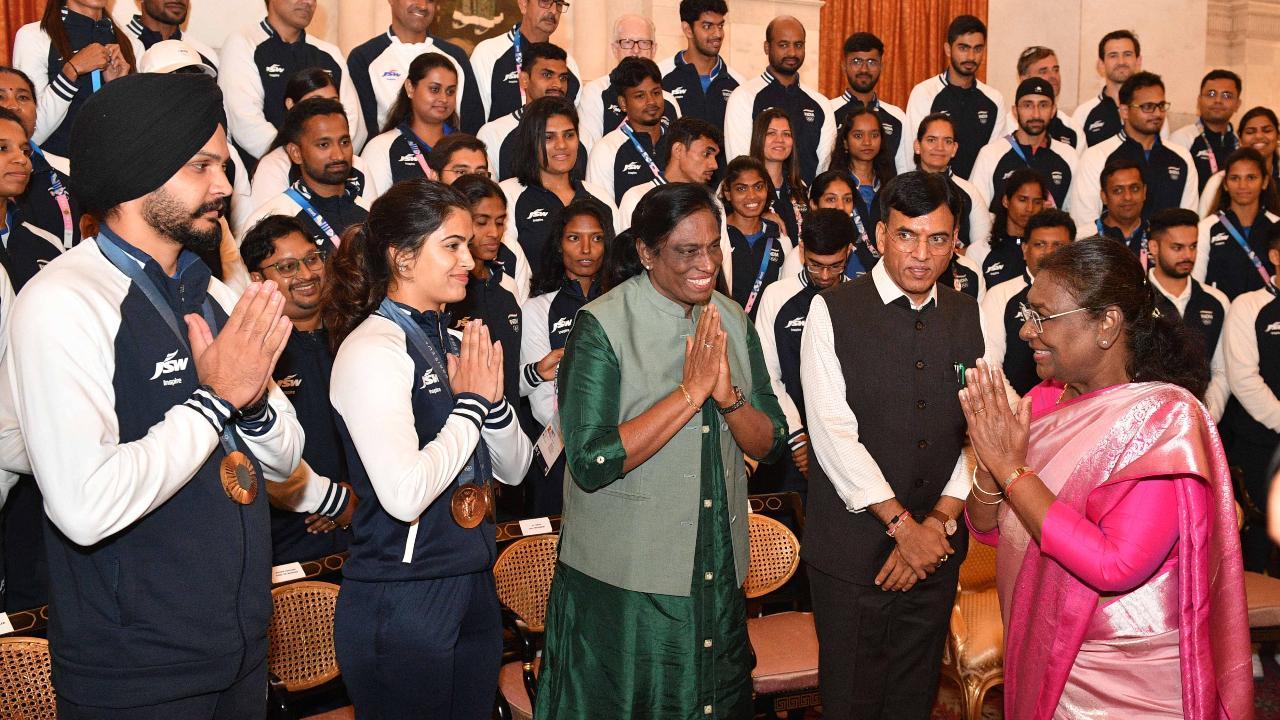 Paris Olympics 2024: President Murmu hosts India's Olympic contingent, hails players performance
