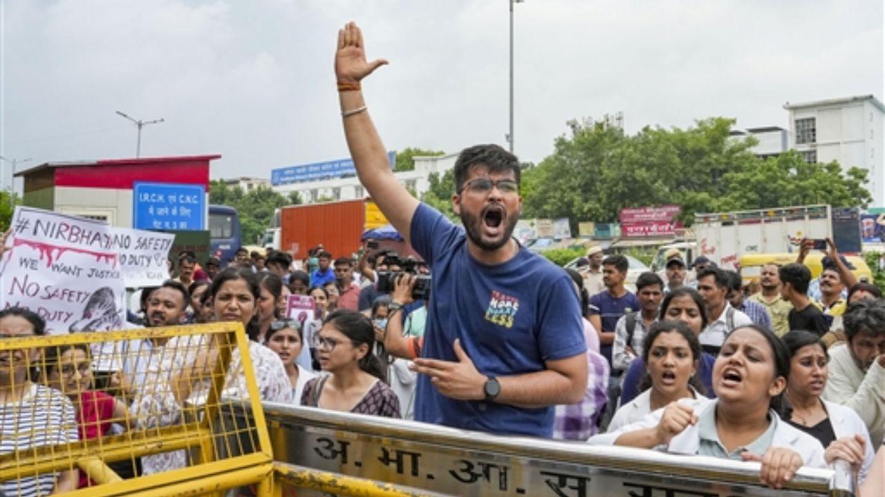 Resident doctors from ten major government hospitals in Delhi have stopped all outpatient departments (OPDs), operation theatres (OTs), and ward duties. The strike is in protest against the rape and murder of a postgraduate trainee doctor at RG Kar Medical College in Kolkata.