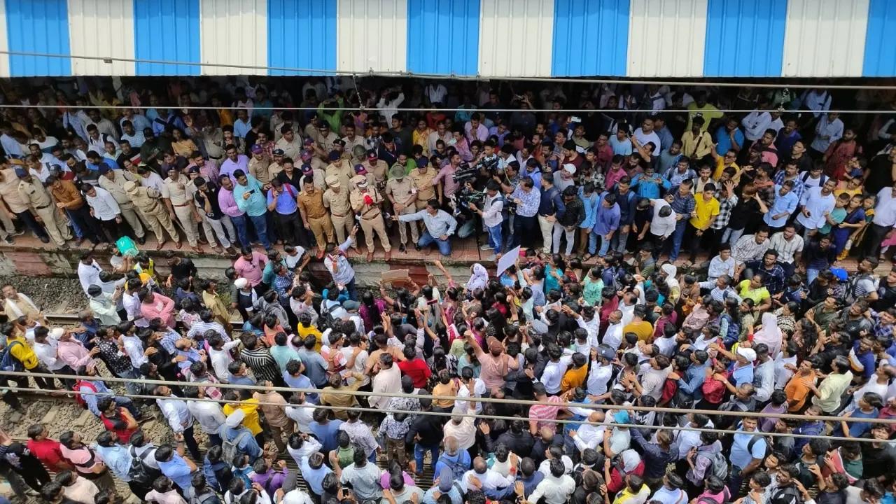 Politicians express outrage over case; slam Mahayuti govt