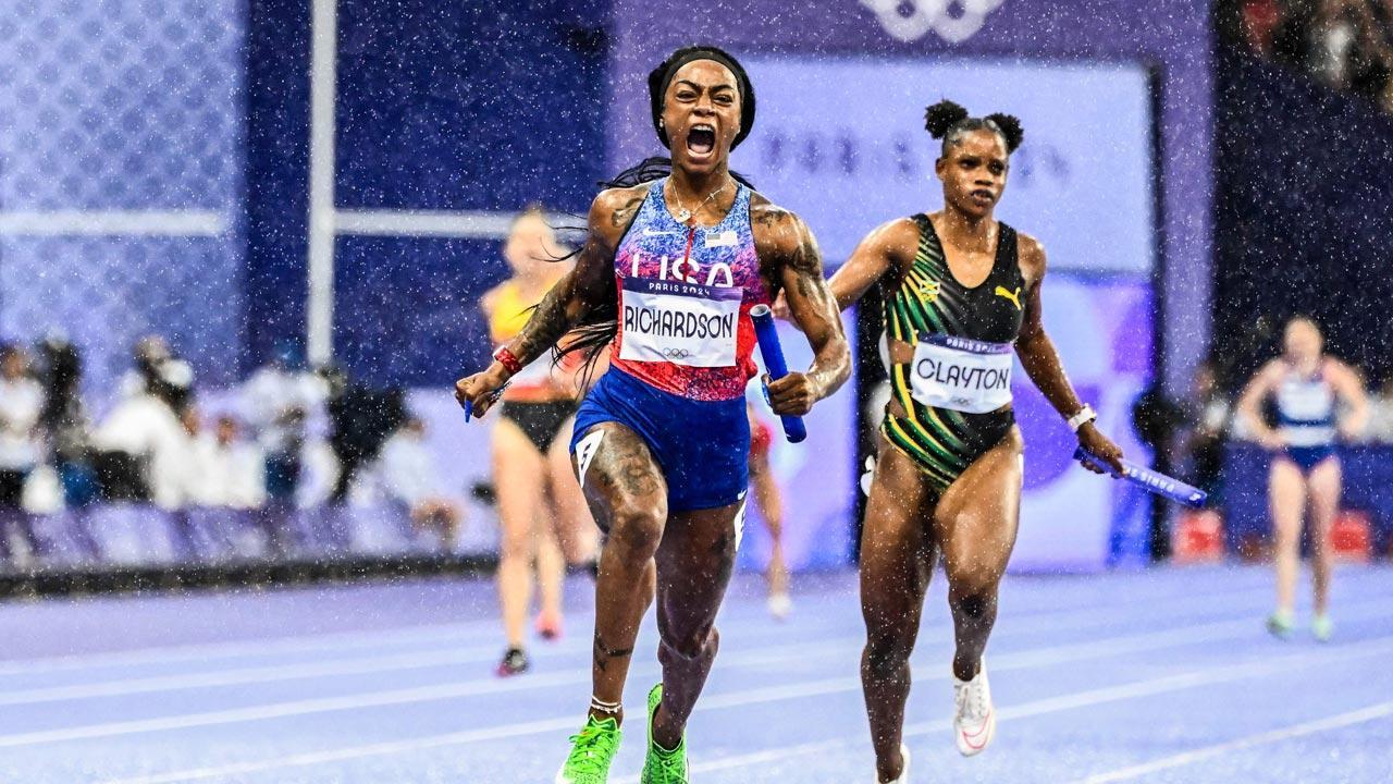 Sha'Carri Richardson rallies US women in Olympic 4x100 while men shut out again