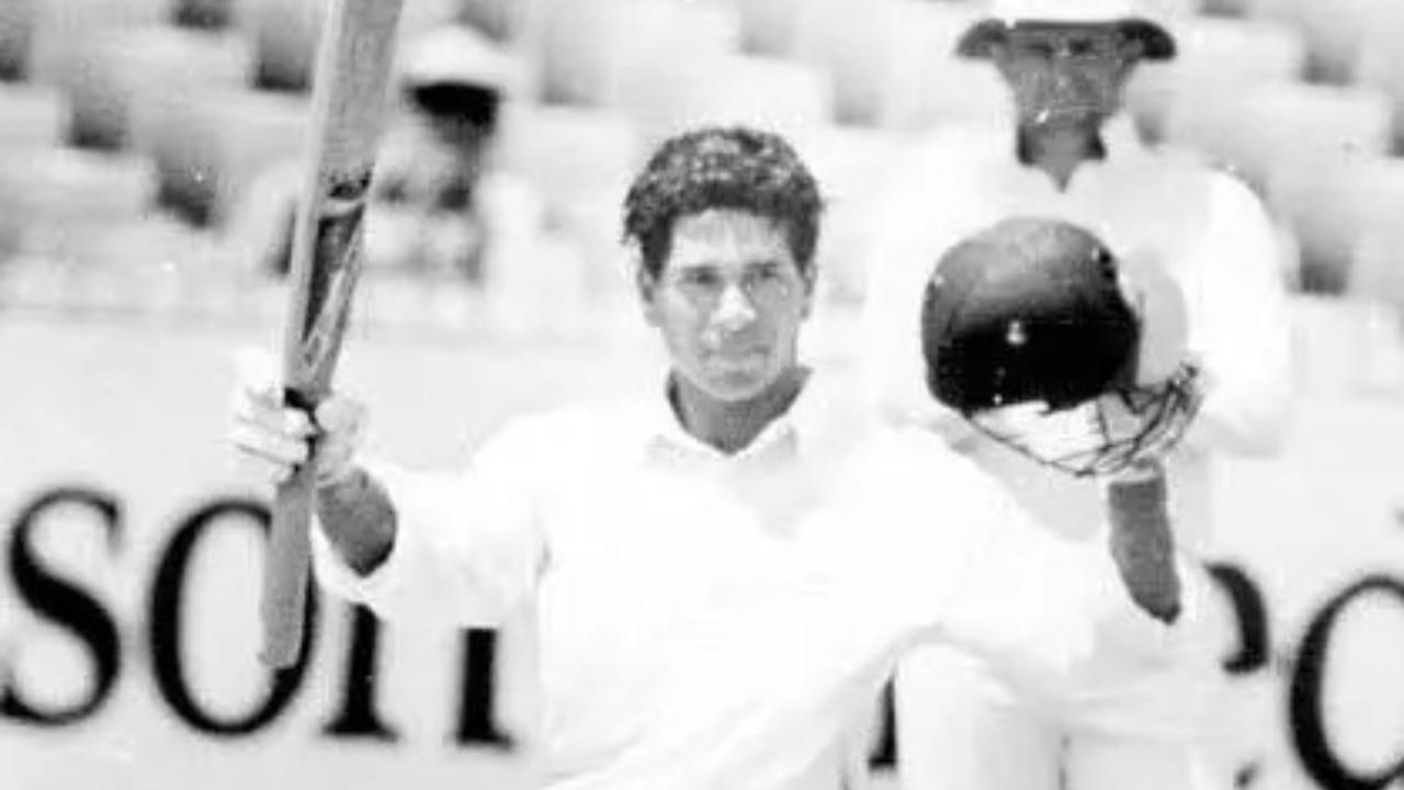 While chasing a humongous target of 321 runs, the little master Sachin Tendulkar played an unbeaten knock of 119 runs with a strike rate of 62.96. His maiden international century came in 189 deliveries which saw him hit 17 fours. The match ended in a draw and Tendulkar was named as the 