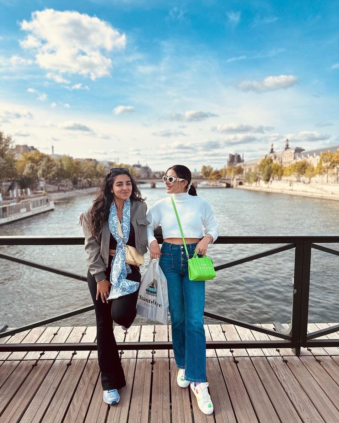 In addition to domestic travel, Sara frequently embarks on international trips that captivate her fans.