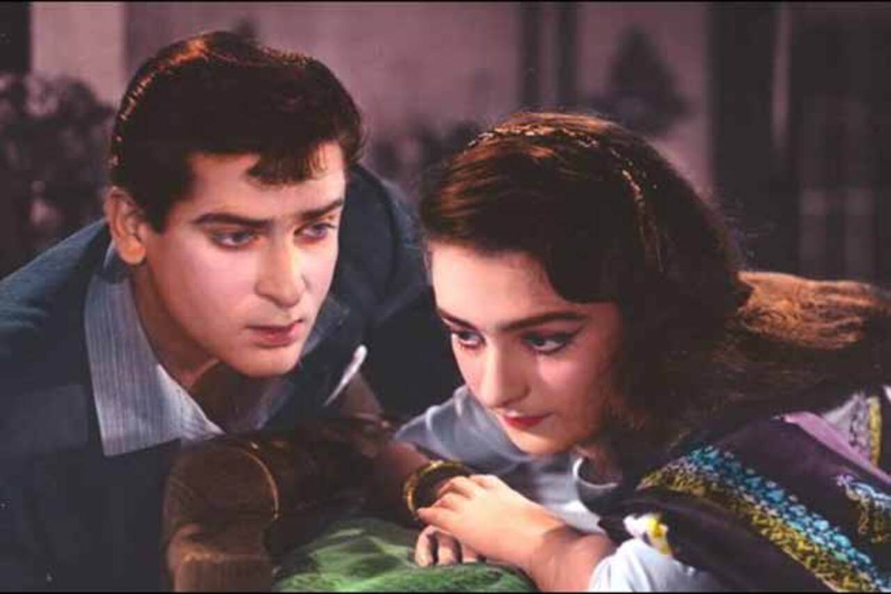 Shammi Kapoor's son Aditya Raj Kapoor had revealed that his father shot for Rockstar under great physical pain. 