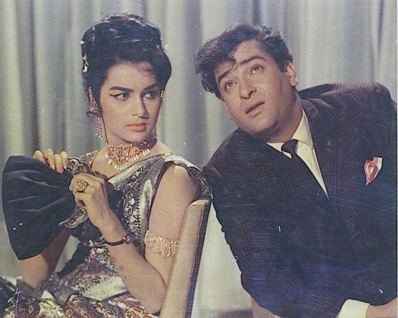 Shammi marked his Bollywood debut with the 1953 film 'Jeevan Jyoti' and was later on seen in several hit films like 'Junglee', 'Kashmir Ki Kali', 'Brahmachari', 'An Evening in Paris', 'Teesri Manzil' and many more.