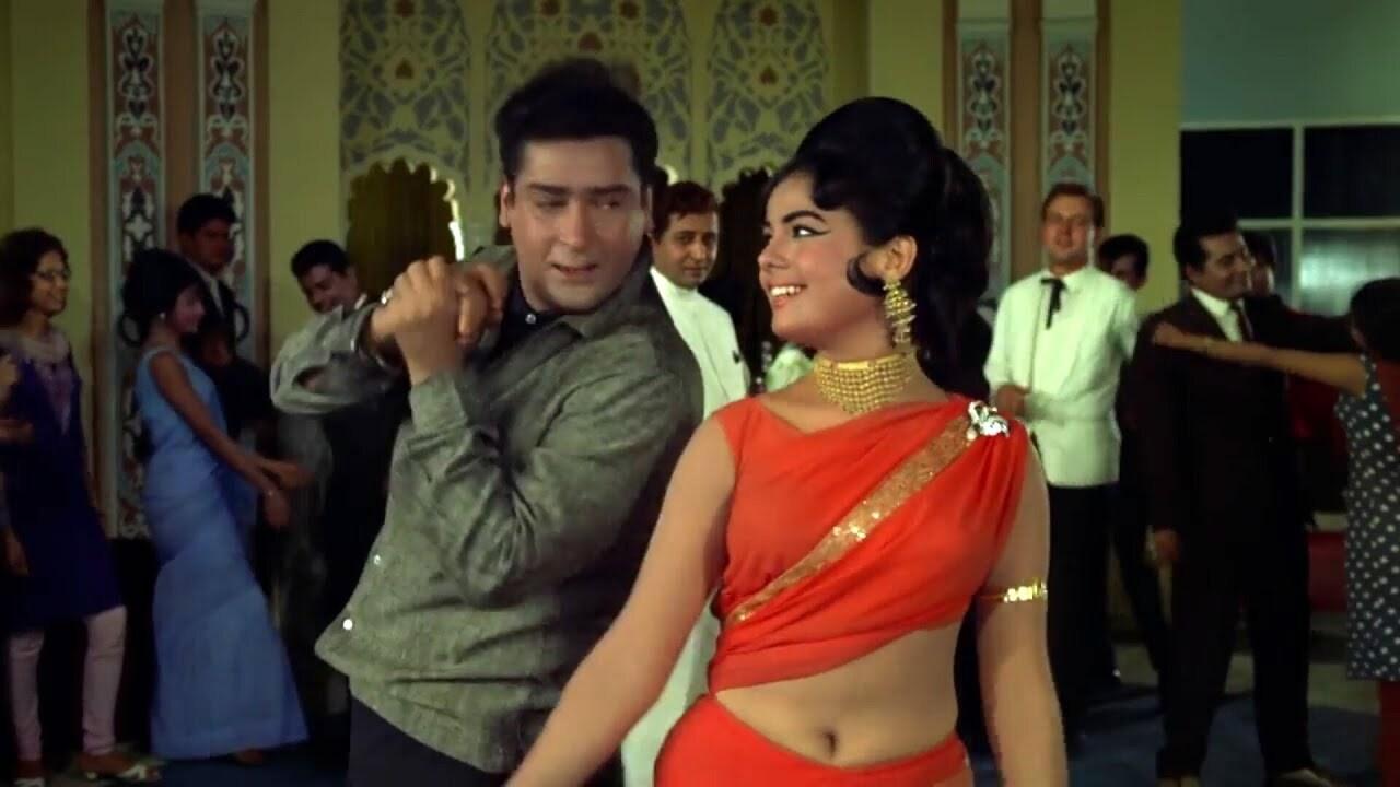 Fond of the outdoor life, Shammi Kapoor also applied for a job at a tea estate in Assam. 