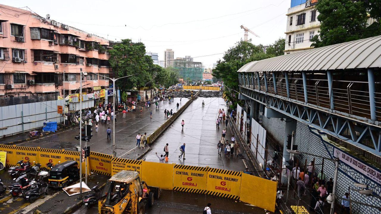 The demolition process, anticipated to take four to five months, involves relocating utilities, removing the road surface, and dismantling the iron structure.
