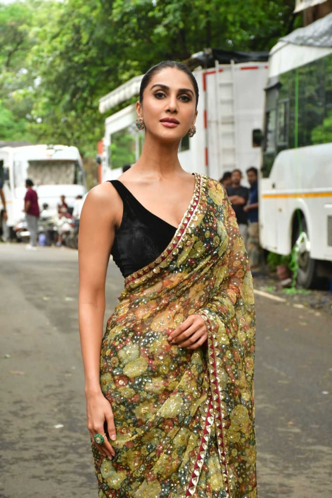 Vaani Kapoor looks stunning in a saree on the sets of Bigg Boss Marathi to promote Khel Khel Mein
