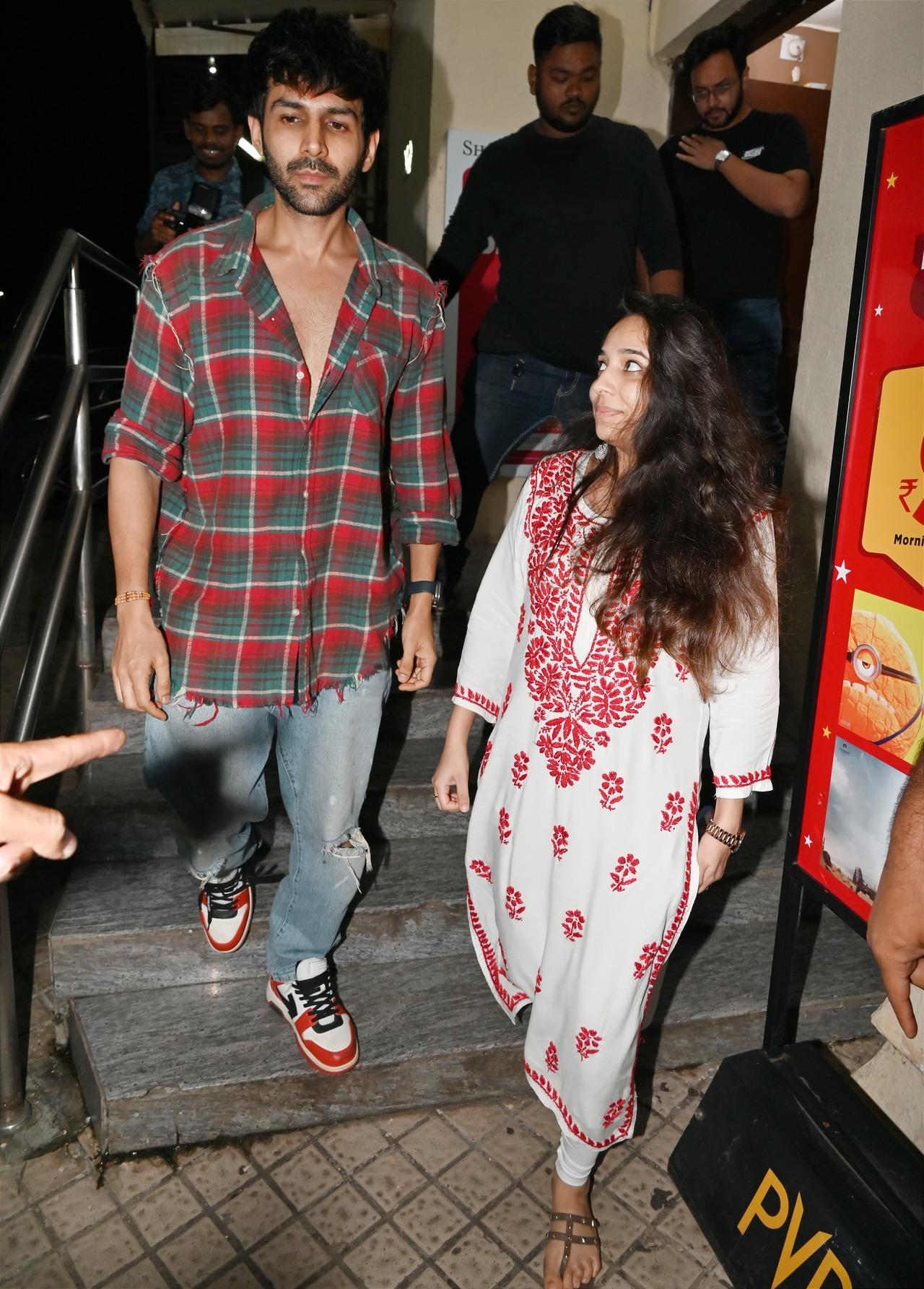 Kartik Aaryan and his sister were spotted at PVR Juhu after a late night movie