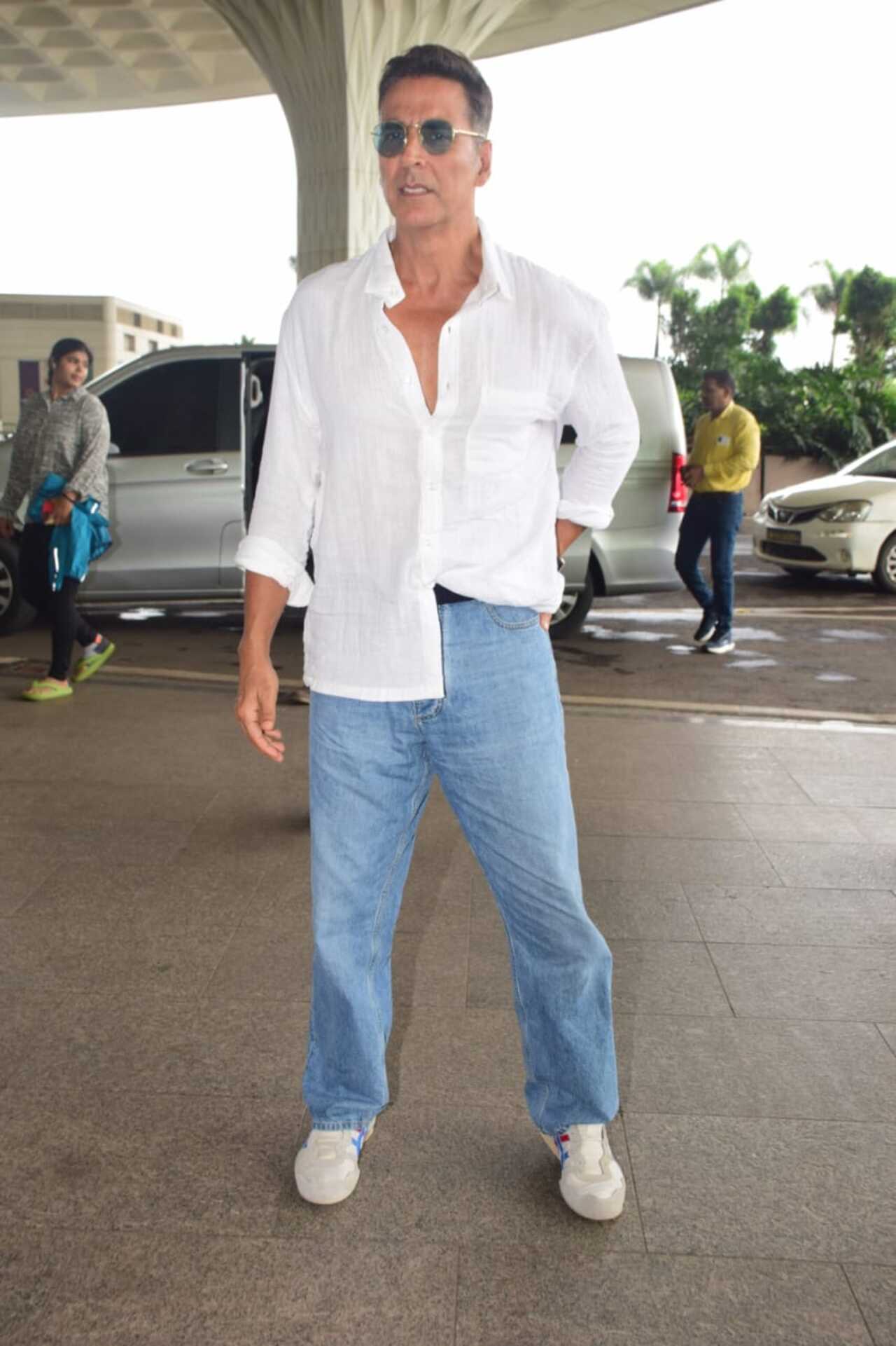 Akshay Kumar spotted at the Mumbai airport