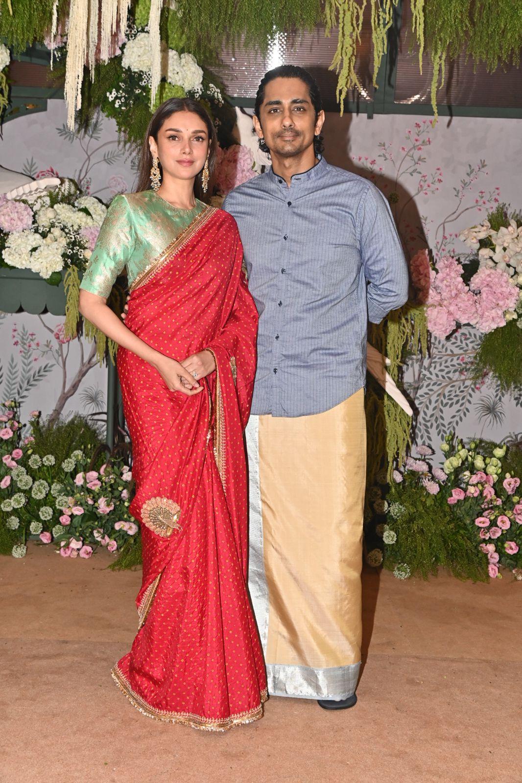 Aditi Rao Hydari and Siddharth arrived at the engagement party of stylist Eka Lakhani and Ravi Bhagchandka at Bastian