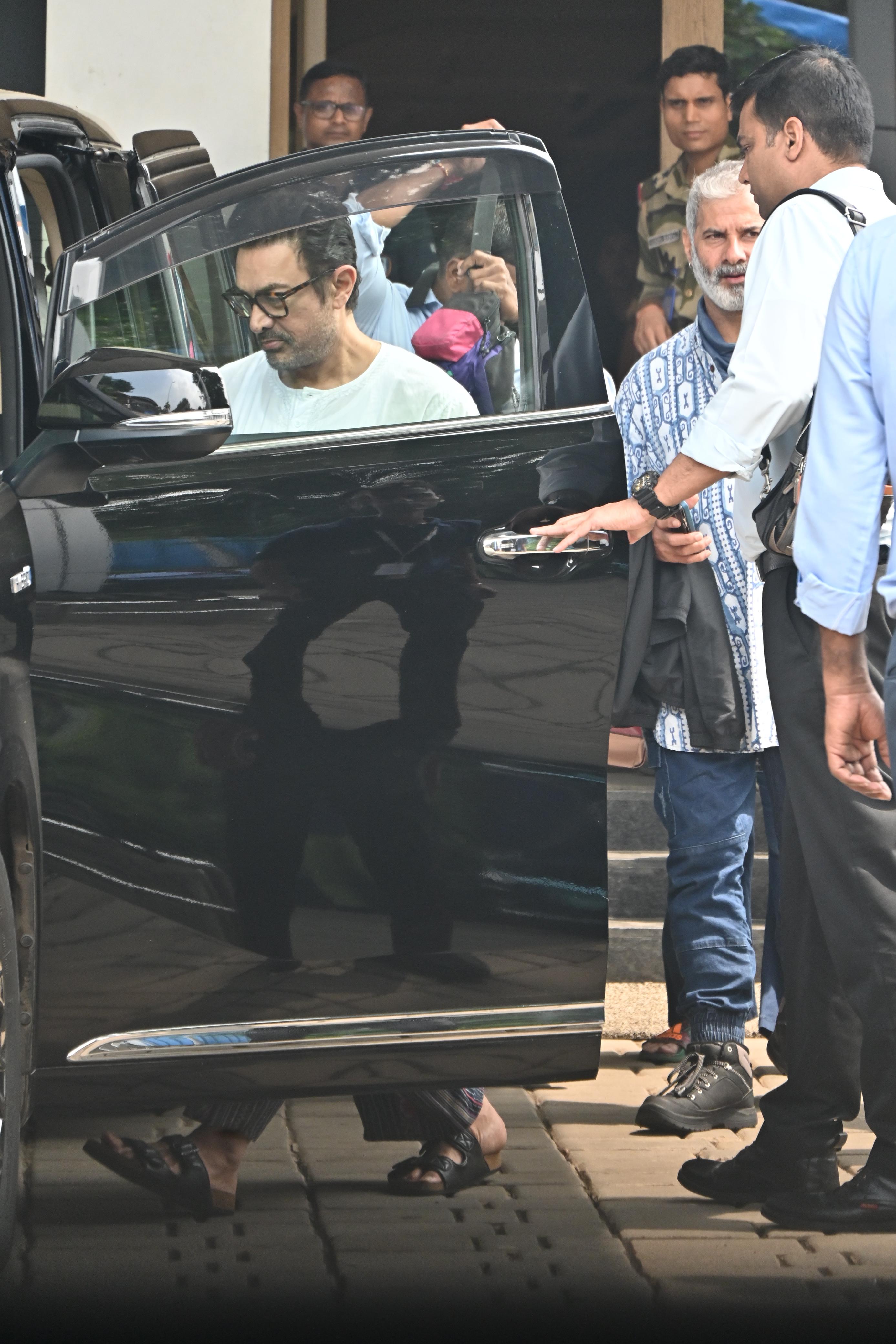 The actor was dressed in a simple white kurta