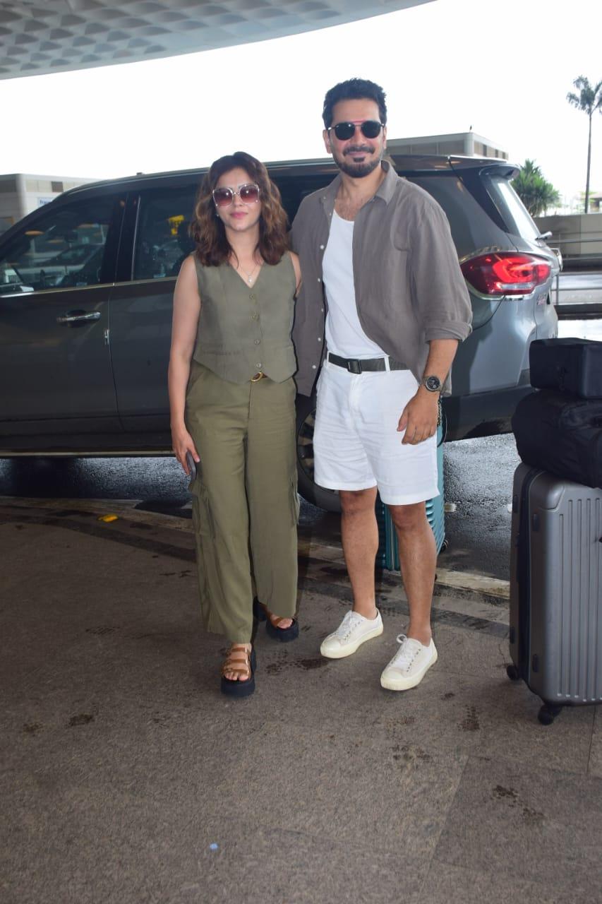 Rubina Dilaik and Abhinav Shukla were clicked at the Mumbai airport