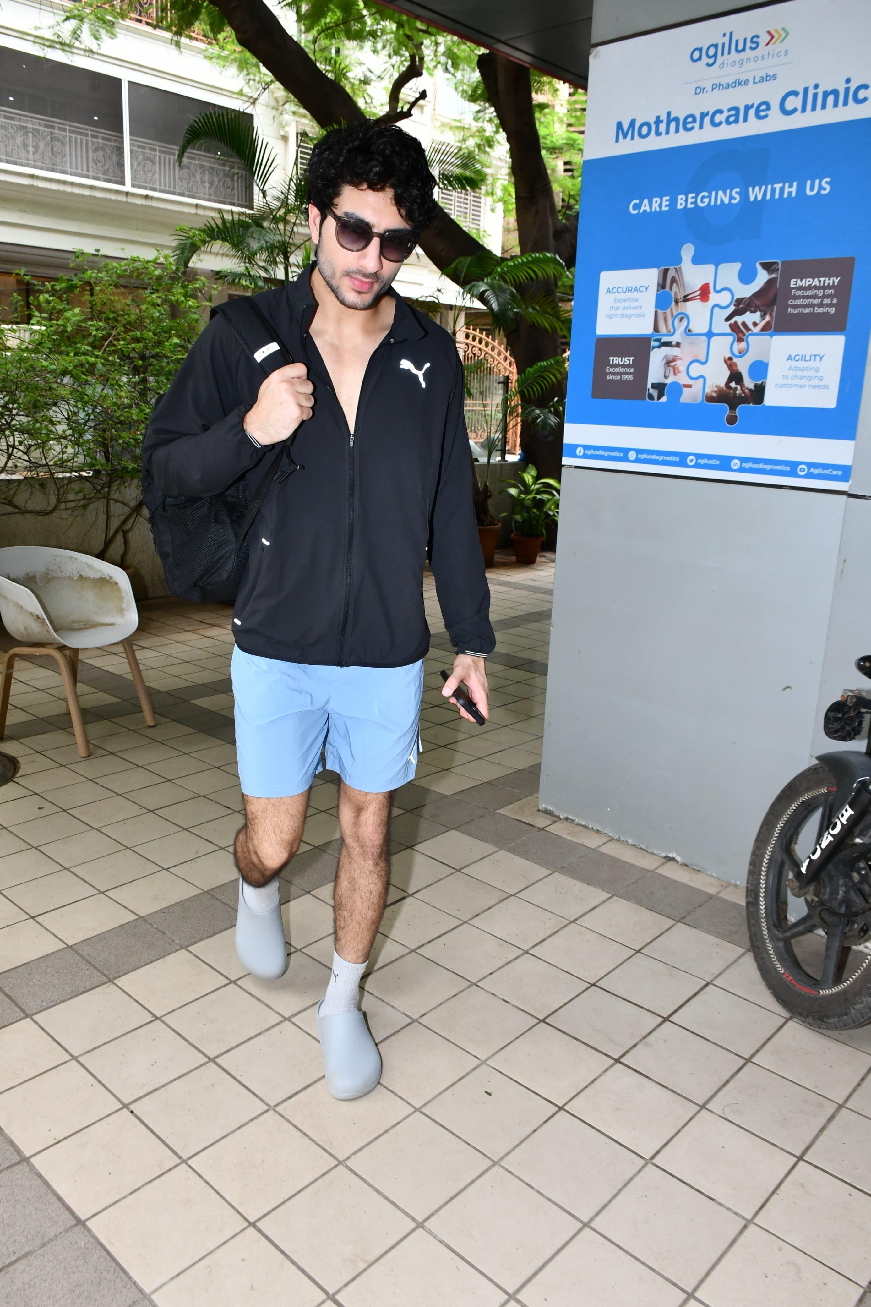 Ibrahim Ali Khan takes no days off from the gym!