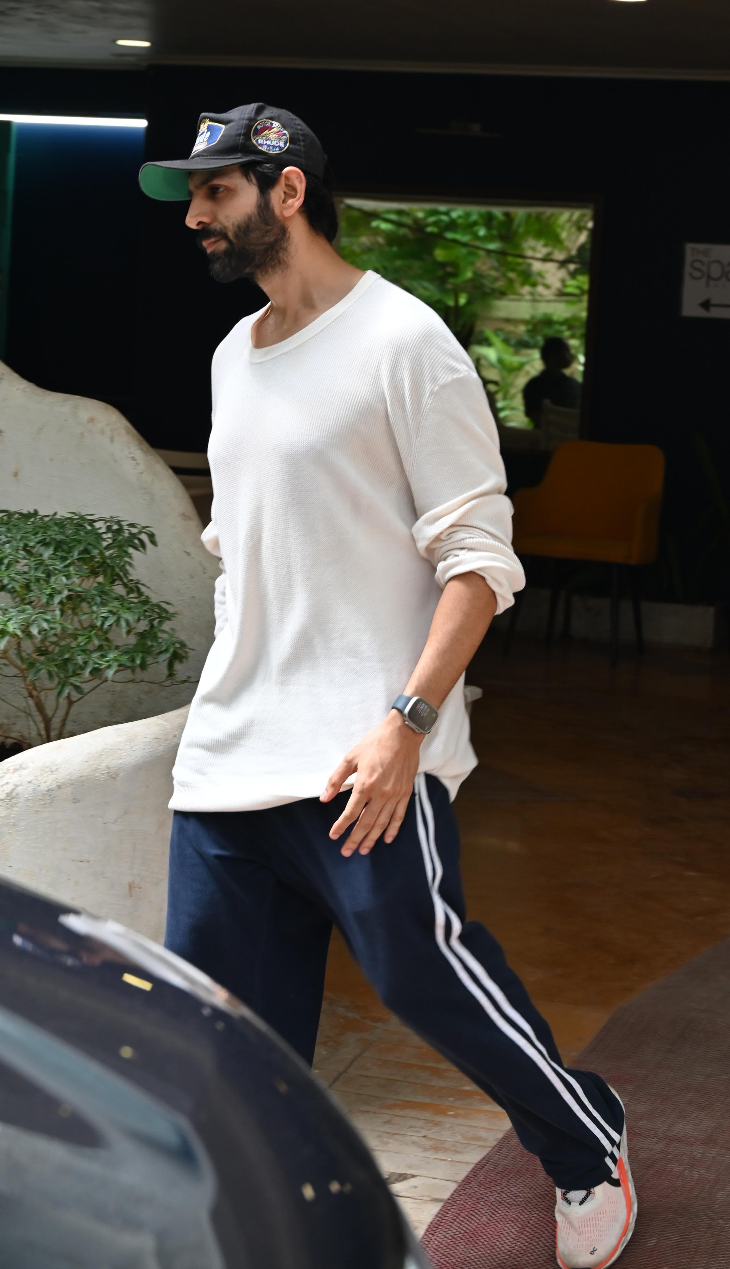 Kartik Aaryan looked ultra casual as he got papped after a dance class in Mumbai