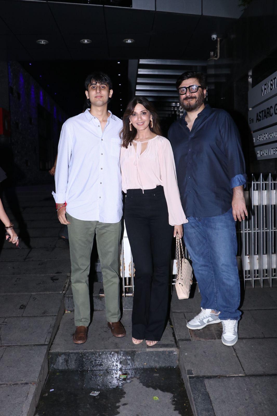 Sonali Bendre was spotted with her beautiful family at a popular restaurant in Mumbai