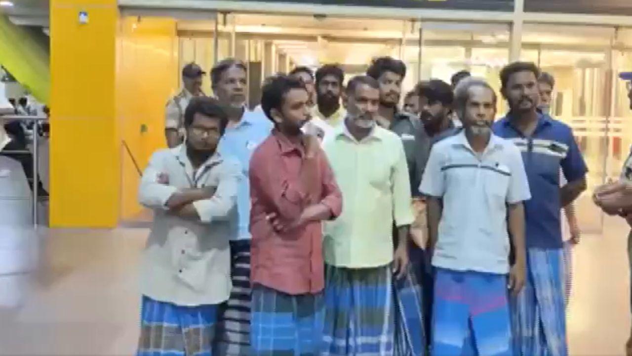 Tamil Nadu: 21 Indian fishermen, released from Colombo prison, arrive in Chennai