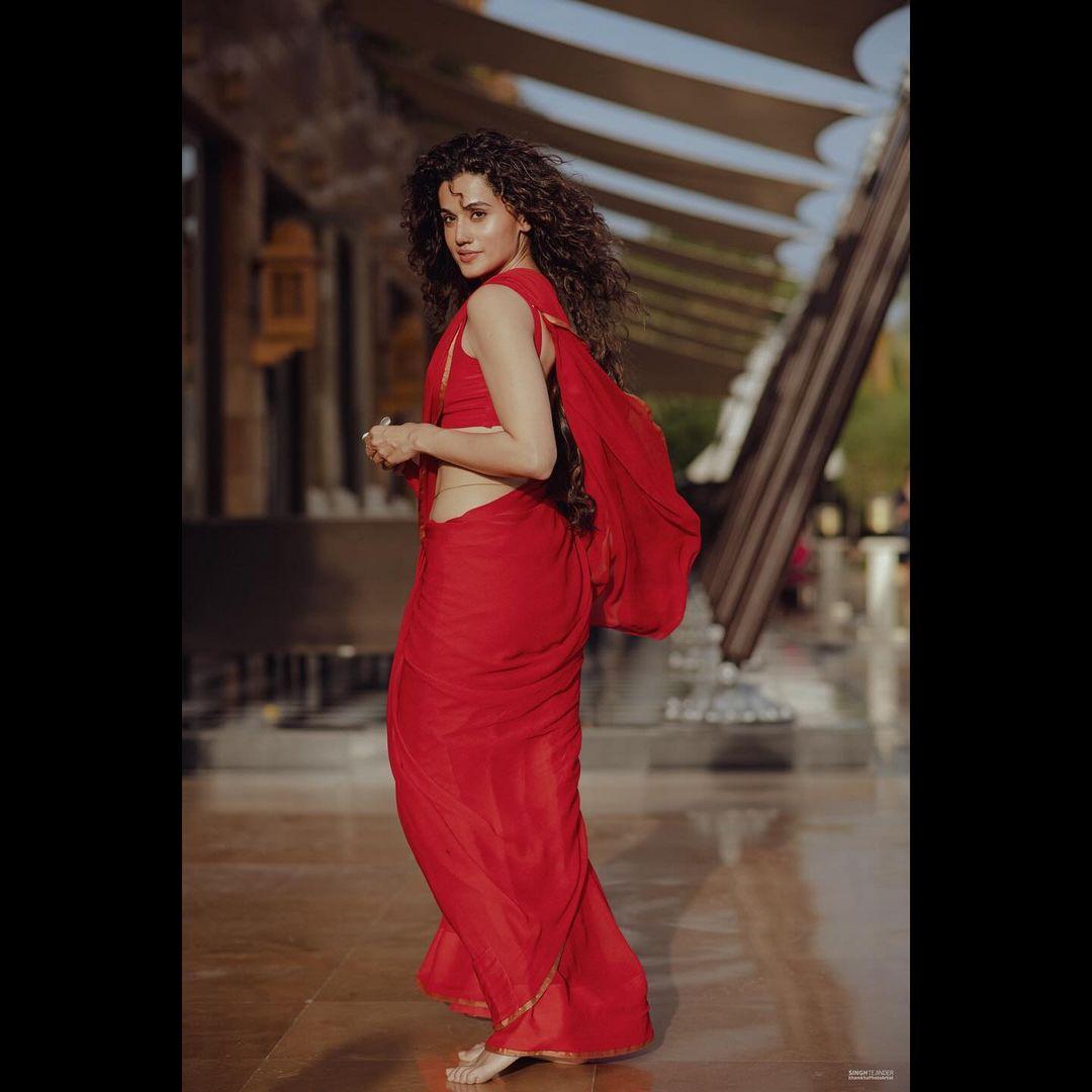 If you scroll through Taapsee's Instagram page, you will find recurring photos of the actress in plain red sarees, paired with minimal accessories, quite like her character Rani Kashyap from Haseen Dillruba.