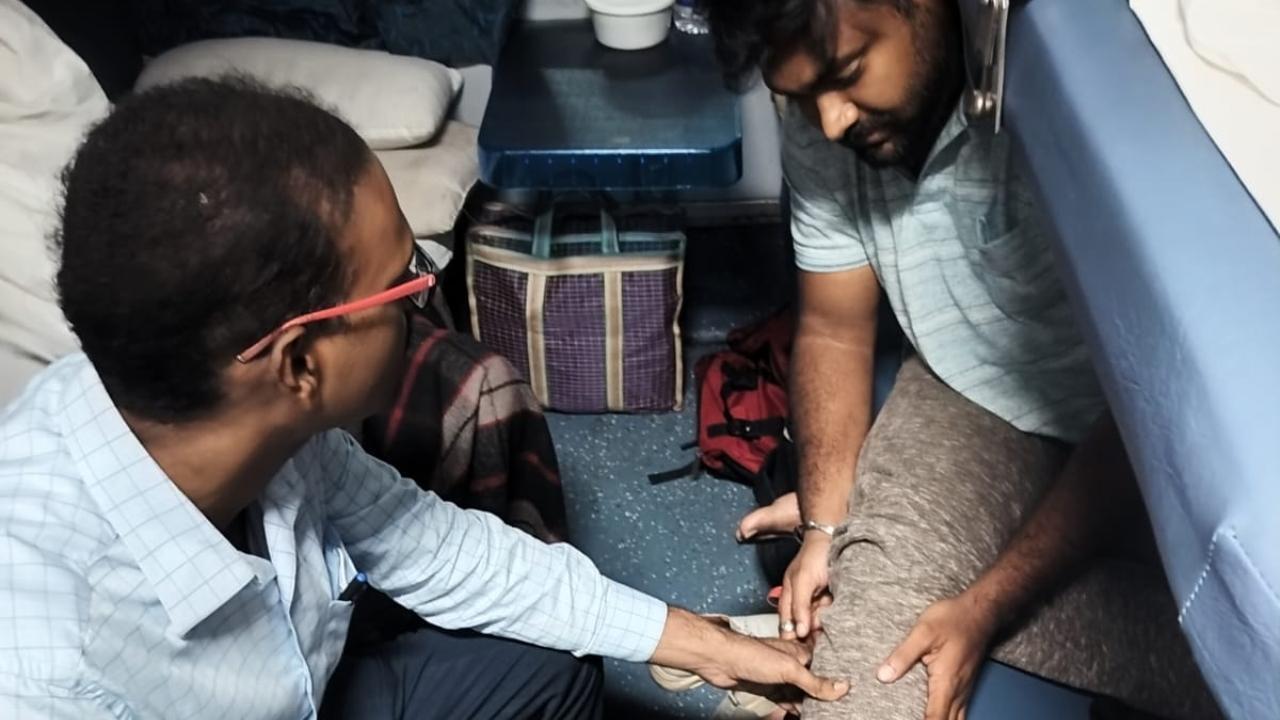 Over 2000 patients on train attended by doctor-on-call by CR in a month