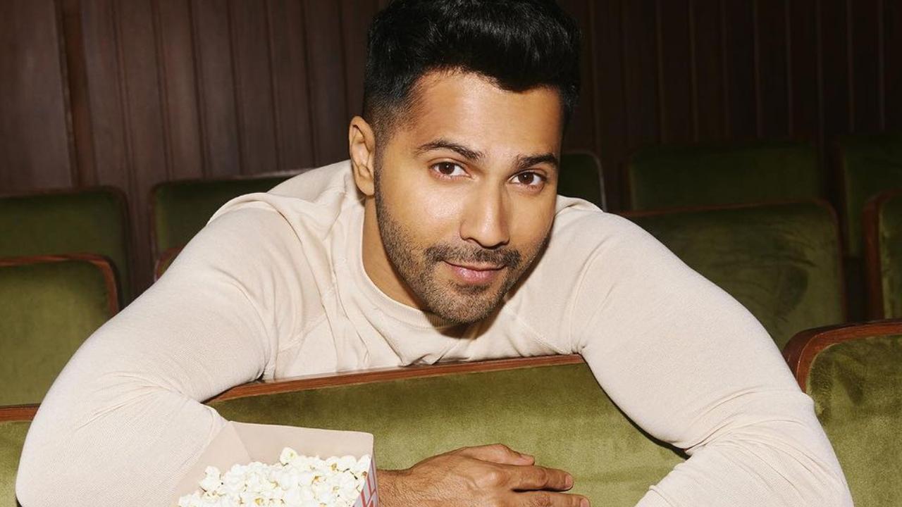 Varun Dhawan hops on to the 'cheen tapak dum dum' trend, watch video