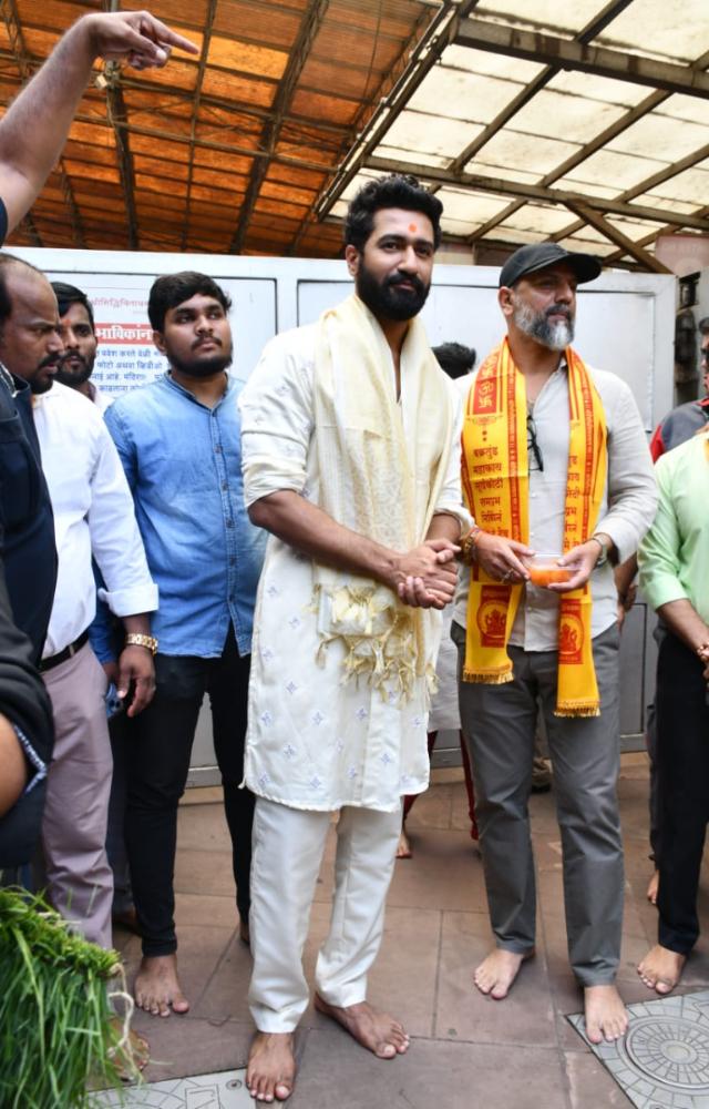 Vicky Kaushal was spotted at the Siddihivinayak temple in Mumbai