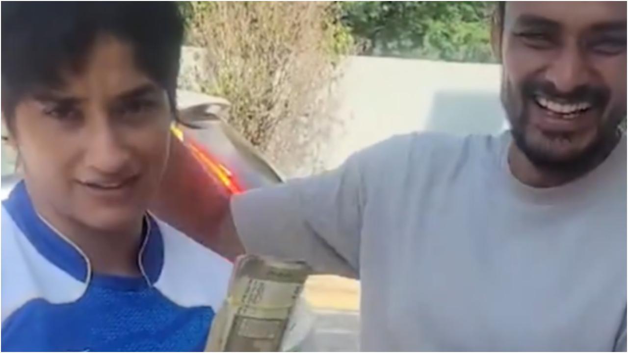 Paris Olympics 2024 | WATCH: Vinesh Phogat beams with joy after 'special' gift from brother
