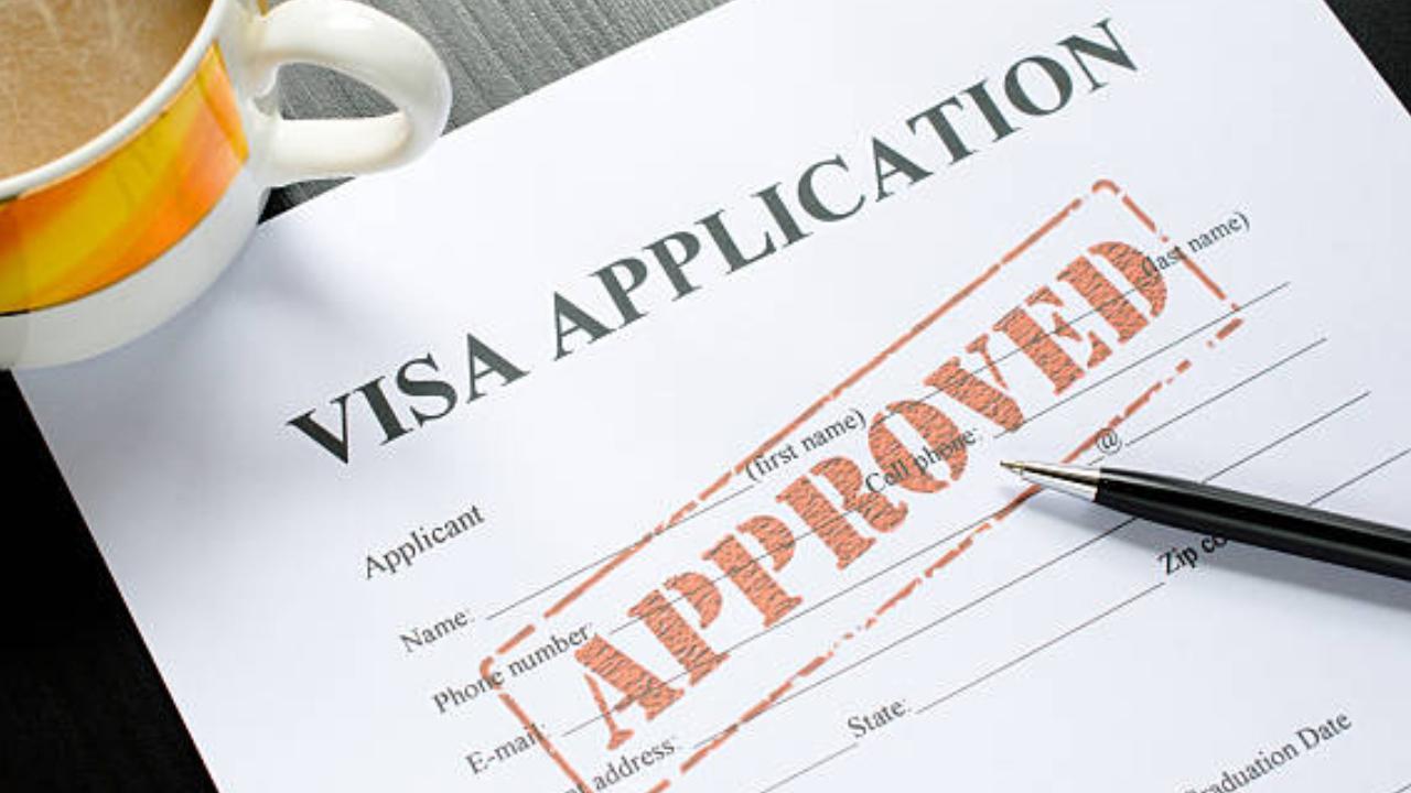 Indian visa application centres in Bangladesh 'closed indefinitely' amid rising unrest