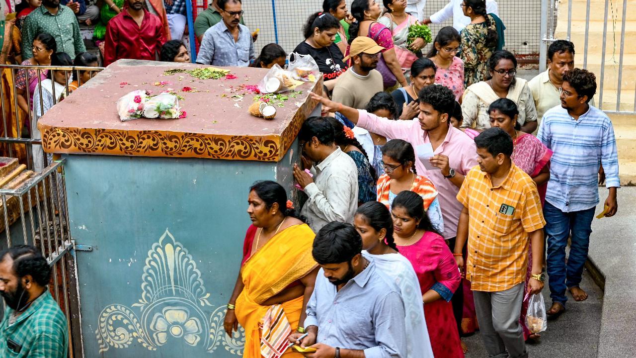 Devotees at Chilkur Balaji Temple 