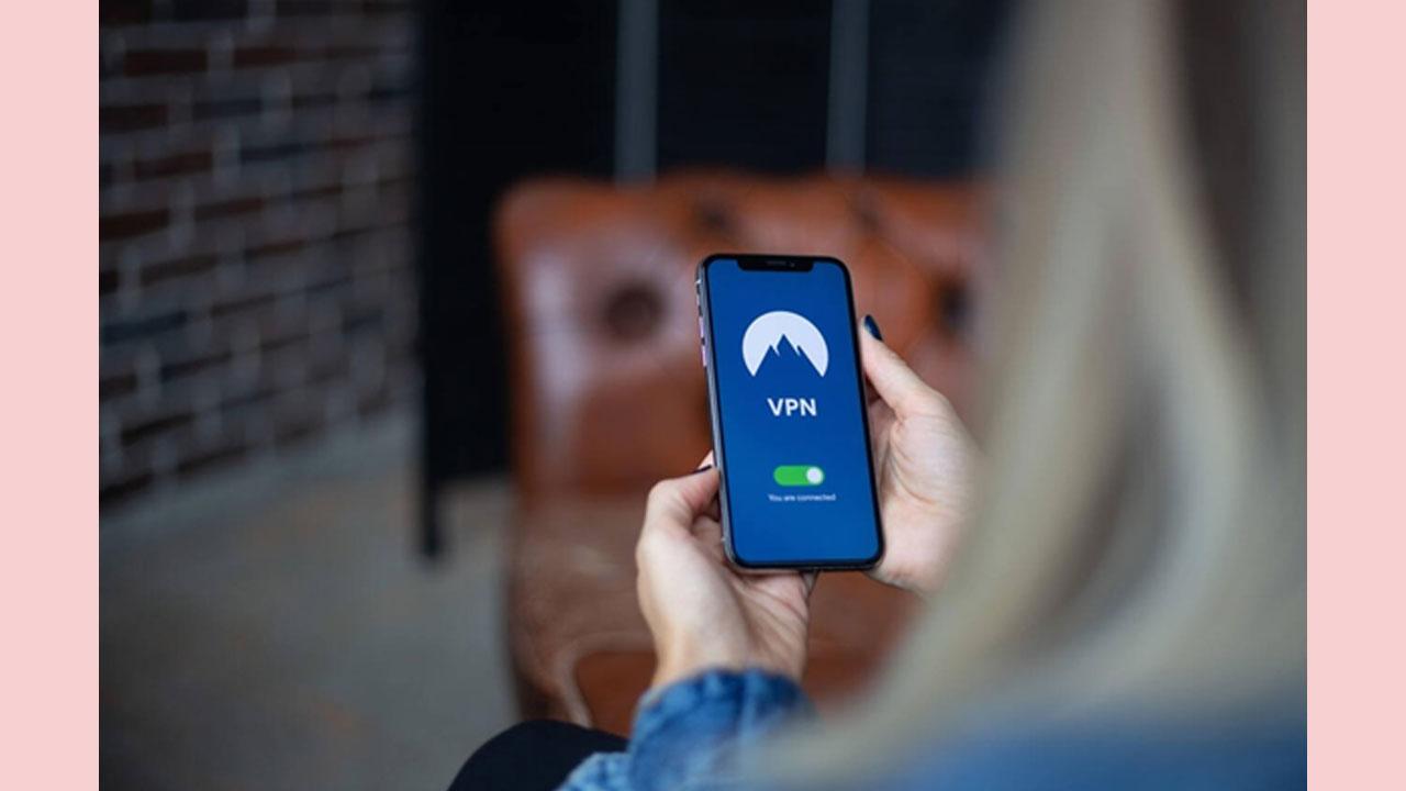 The Essential Roles of VPN and Hosting Services in Digital Marketing for 2024