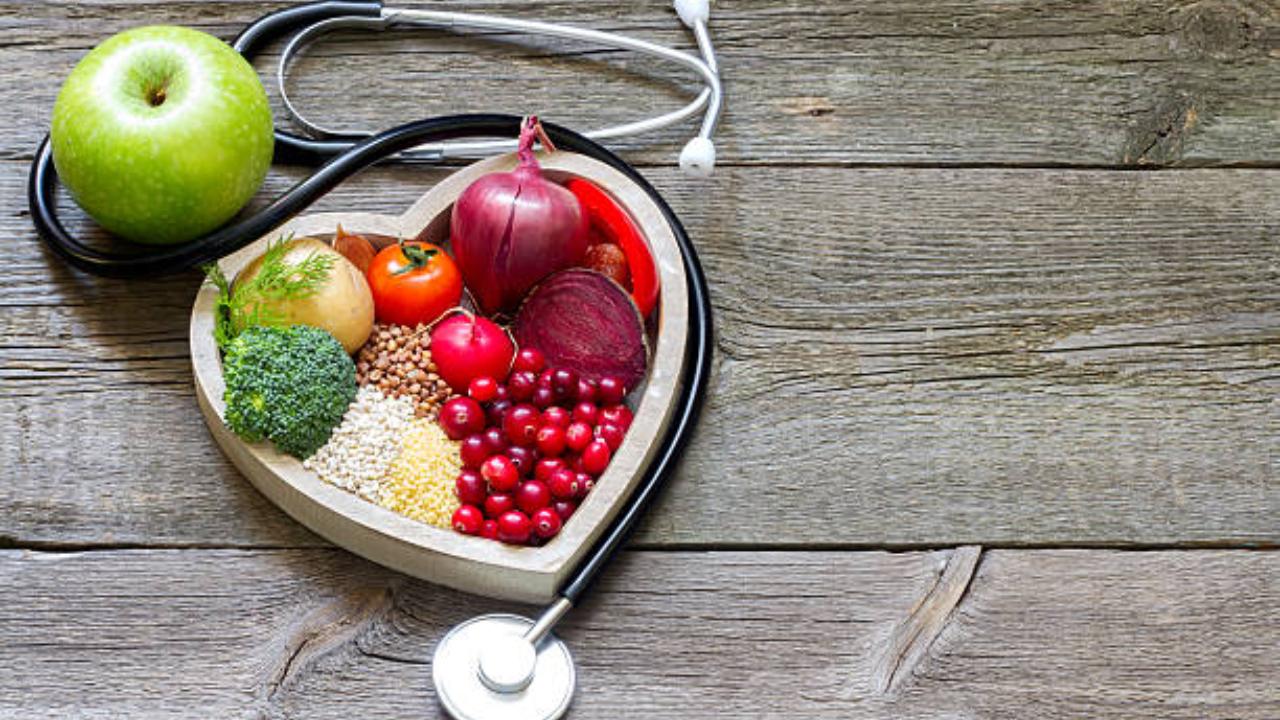 Can only eating right help in weight loss?
Four pillars are necessary for weight loss. One is eating right, eating a balanced diet. Second is exercise. Third is holistic wellness. Fourth is taking care of your sleep.
(Inputs by Rajeshwari V Shetty, HOD (Nutrition & Dietetics), S. L. Raheja Hospital, Mahim - A Fortis Associate)
Disclaimer: This information does not replace professional medical advice. Consult a qualified specialist, nutritionist or your physician for personalised guidance.
Also Read: Midday Explains | Weight-loss drugs, diet fads, viral trends: Are they worth it for weight management? Experts answer