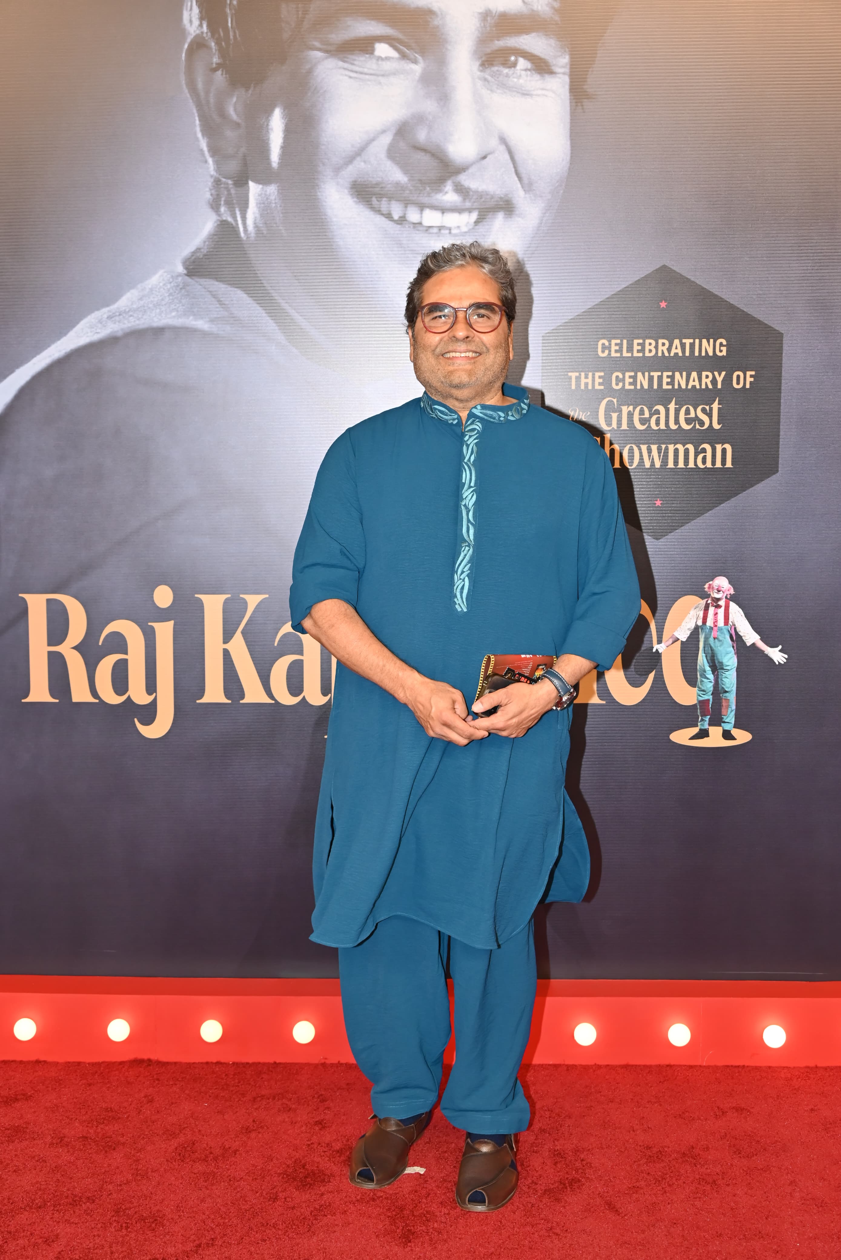 Vishal Bhardwaj was also seen arriving at the function. Dressed in a blue kurta, Bhardwaj posed for the paparazzi.
 