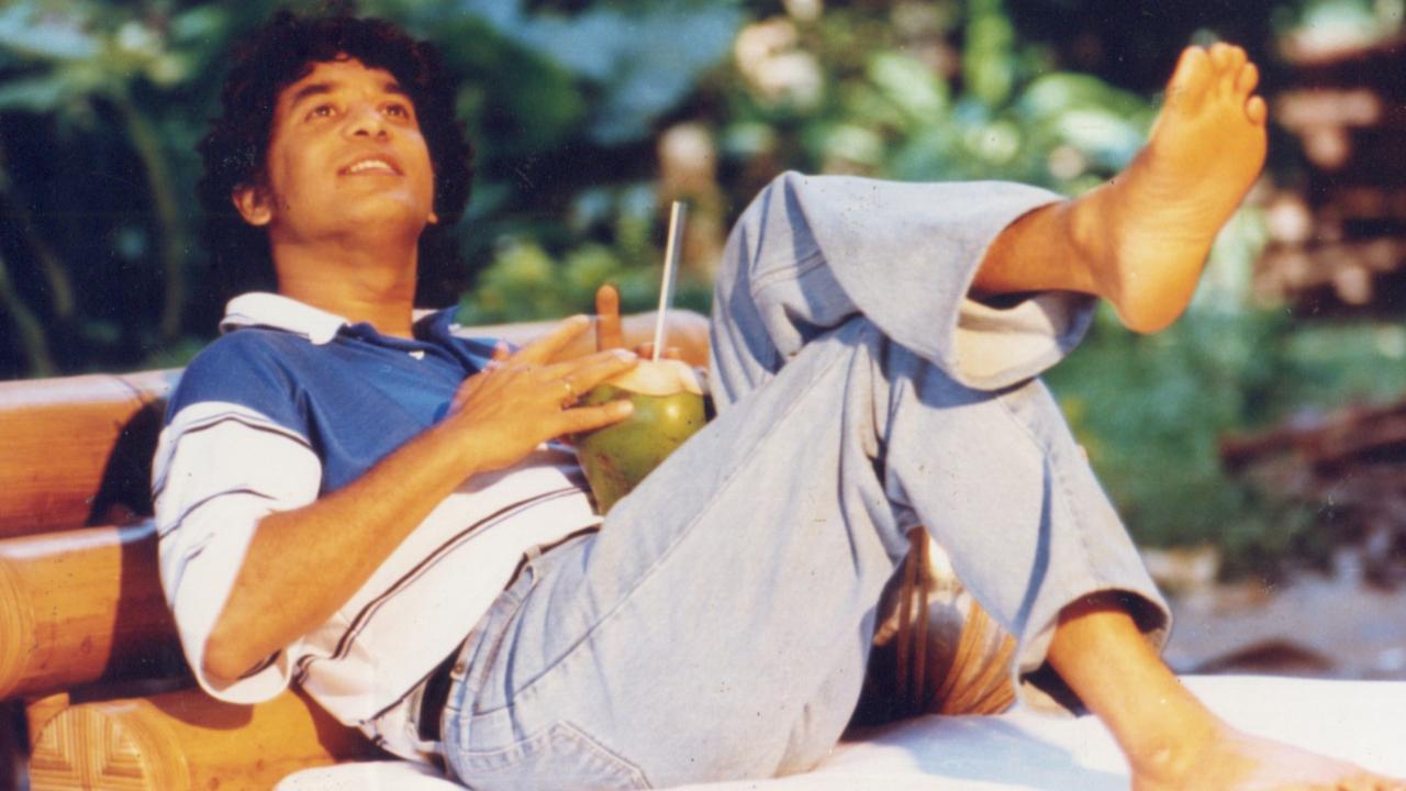 Young Zakir Hussain seen relaxing and drinking coconut water (Mid-day file pics)