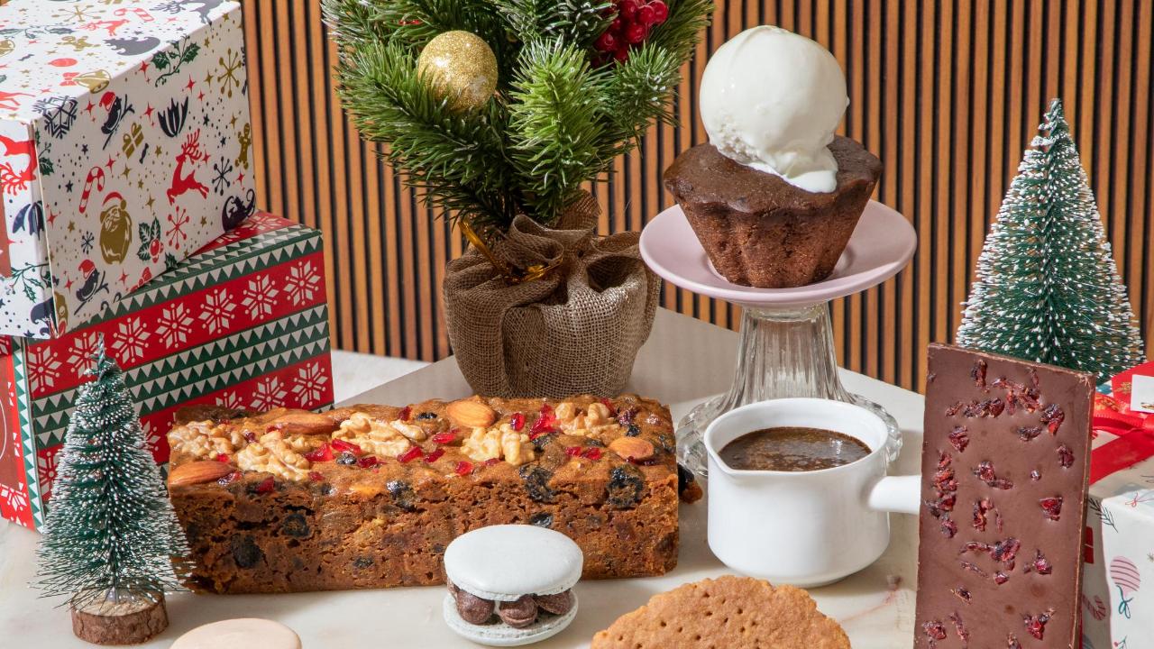 Craft of Food 2.0 has curated a Christmas Special Menu, which includes various festive offerings like Christmas Plum Cake, Sticky Toffee Pudding, among others. The handcrafted Dark Chocolate Bars come in diverse flavours such as cranberry, roasted almond and orange, while the Milk Chocolate Bar features a coconut flavour. The menu also includes artisanal Macarons in various flavours: raspberry & mascarpone, blueberry & cream cheese, dates & vanilla, and hazelnut & milk chocolate.
When: December 16 to December 31, 2024
Where: Craft of Food 2.0, Bandra