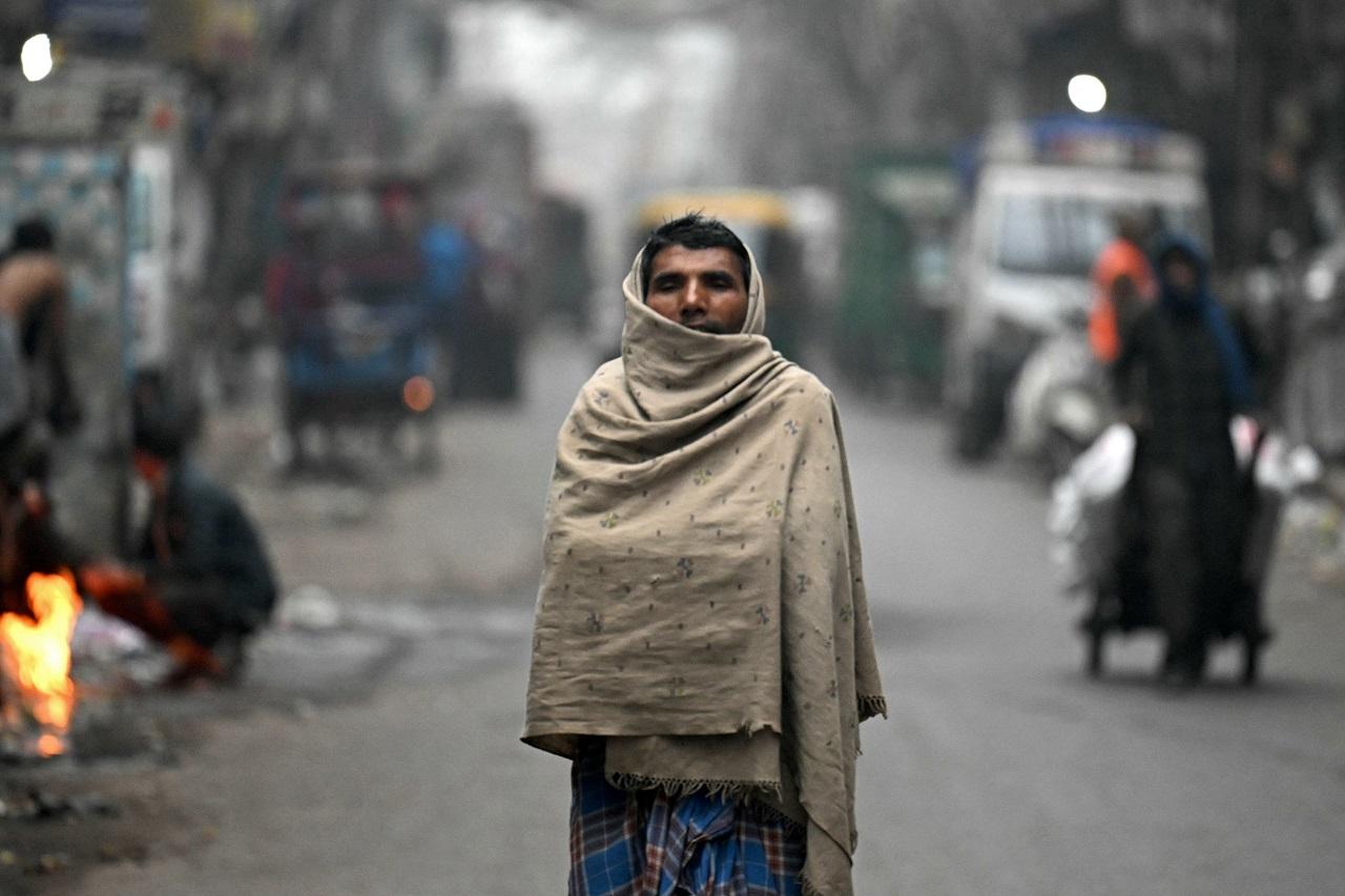 On Wednesday, Delhi recorded its coldest December morning, with minimum temperatures plunging to 4.9 degrees Celsius, while the maximum temperature reached 23 degrees Celsius, according to the IMD