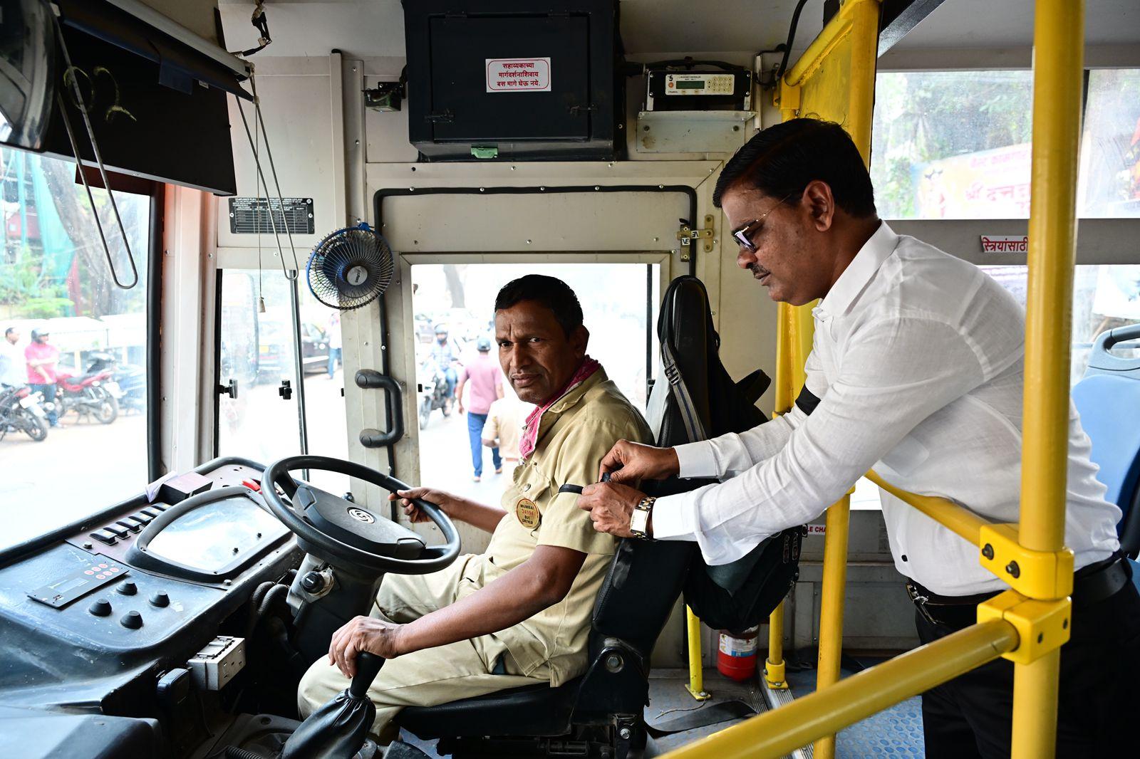 The union has called on Mumbai citizens to participate in the protest by wearing black ribbons as a show of unity