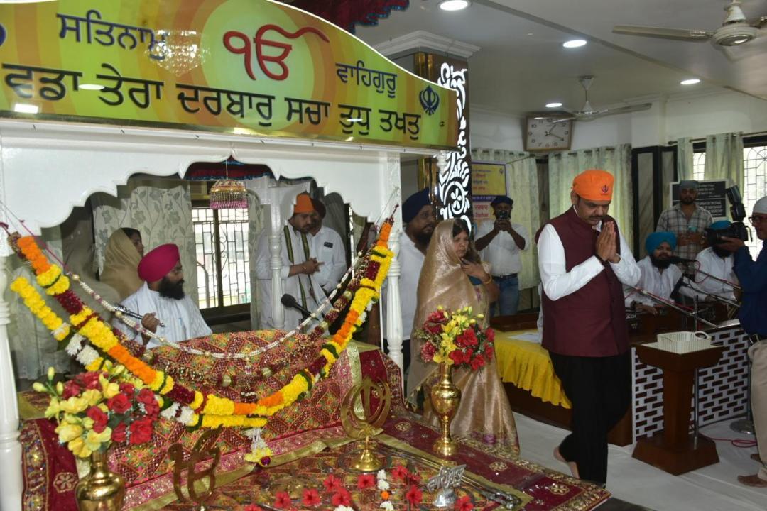 CM Fadnavis and leaders across India paid tribute to Guru Gobind Singh Ji’s Sahibzades on Veer Bal Diwas
