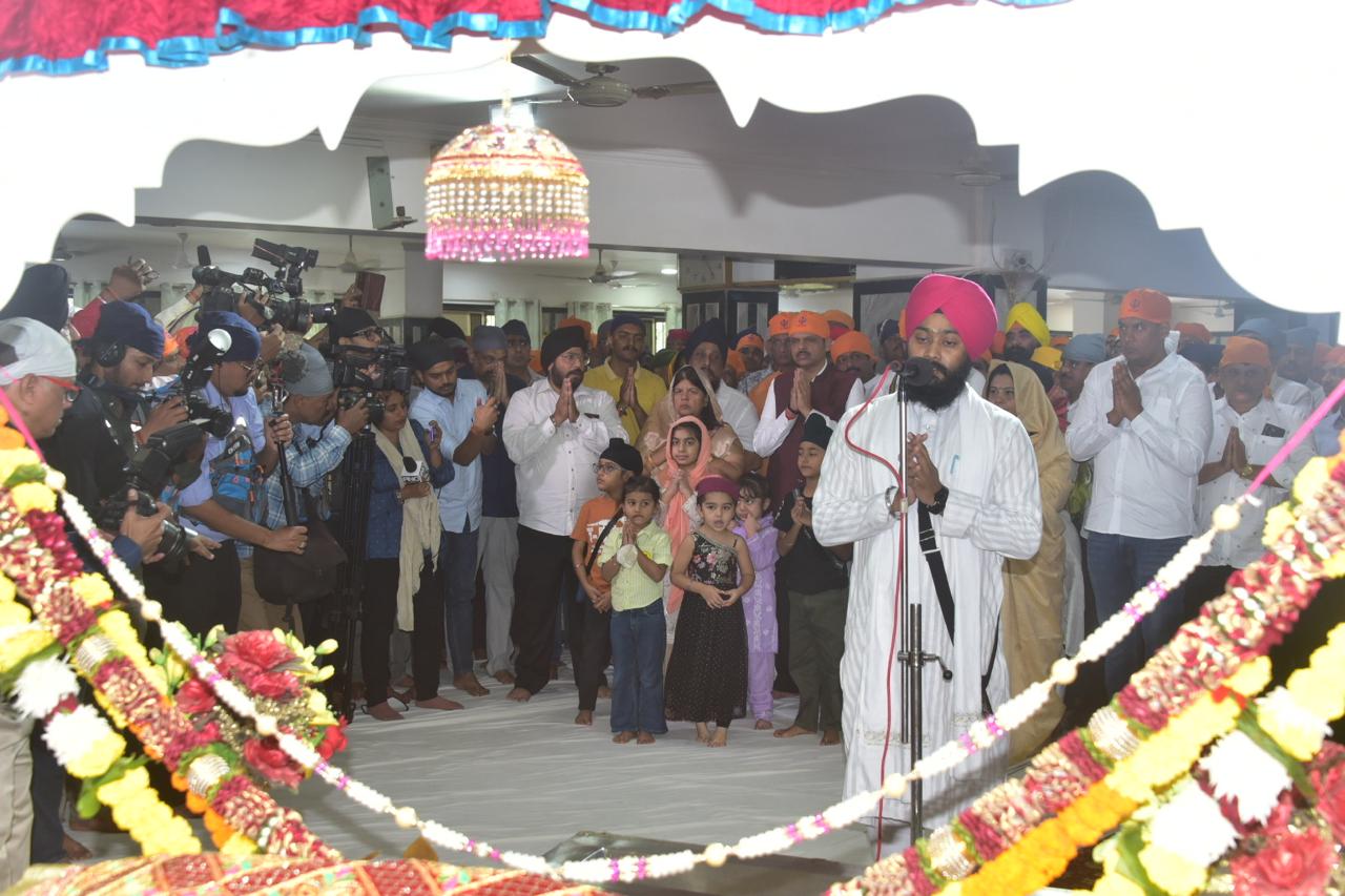 In the Battle of Chamkaur, both the elder sons of Guru Gobind Singh Ji Sahibzada Ajit Singh and Sahibzada Jujhar Singh were killed in combat. This day, observed across the nation, commemorates the unparalleled sacrifice of the Sahibzades, who laid down their lives to uphold the principles of faith and righteousness.