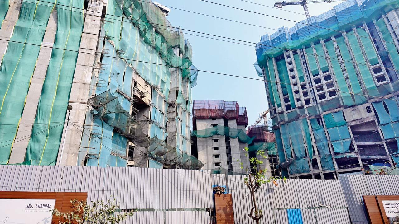 A construction site in Borivli was shut on Tuesday. Pics/Nimesh Dave