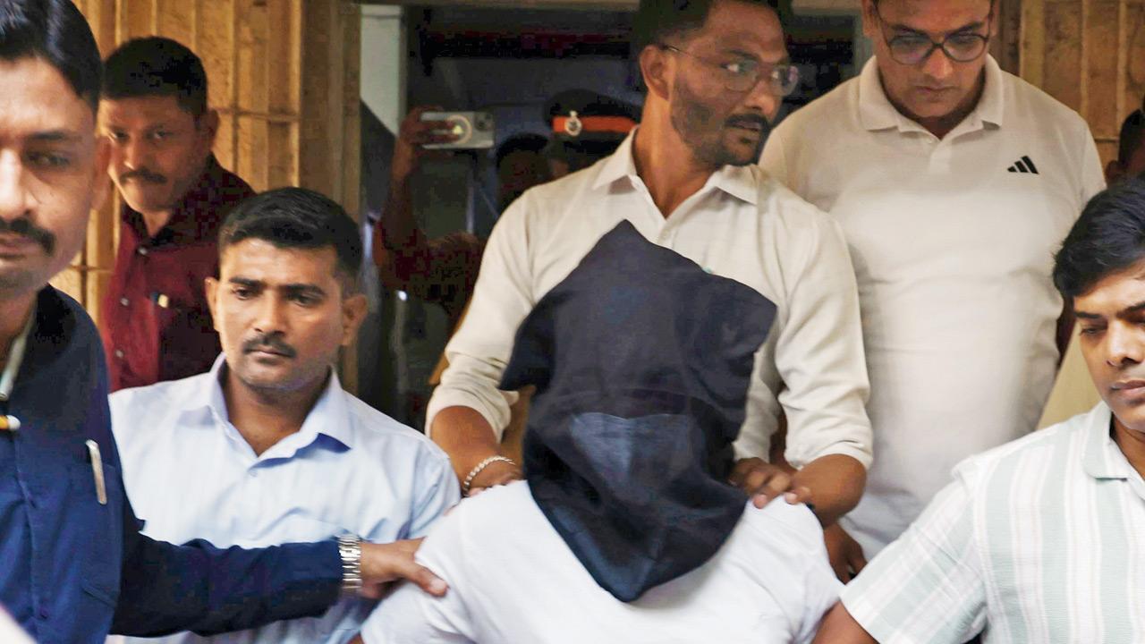 Kurla BEST bus crash: Driver claims he saw spark before he lost control of bus