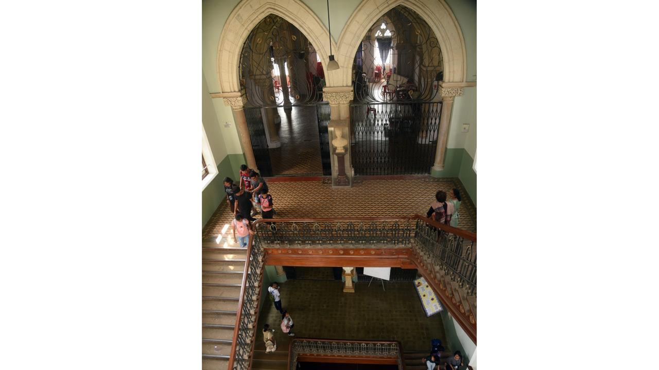 Mumbai: Century-old Charni Road school wins UNESCO heritage award