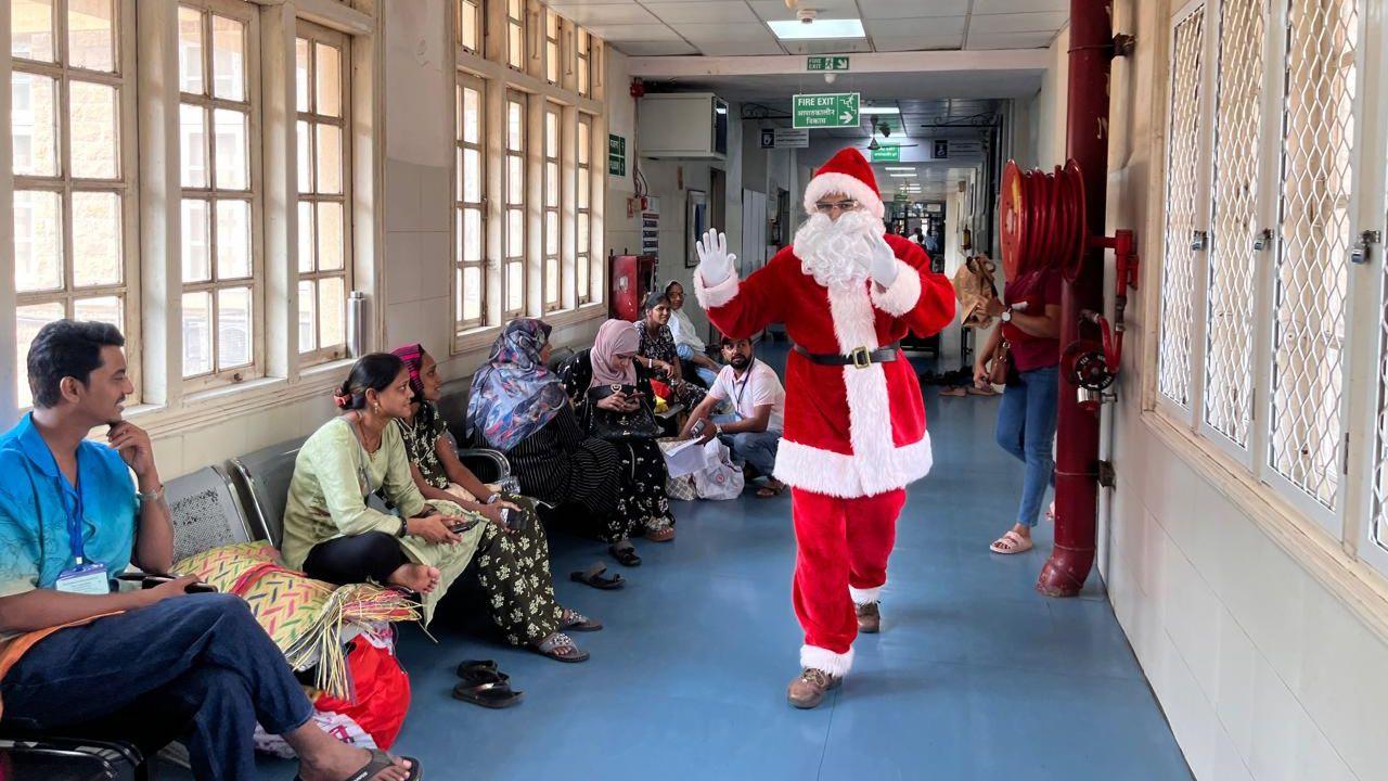 Over 80 to 100 children from different departments, including those battling cancer and cardiac conditions, kidney patients, ortho, neuro, and general OPD-based patients participated in the festivities. Pic/Bai Jerbai Wadia Hospital for Children