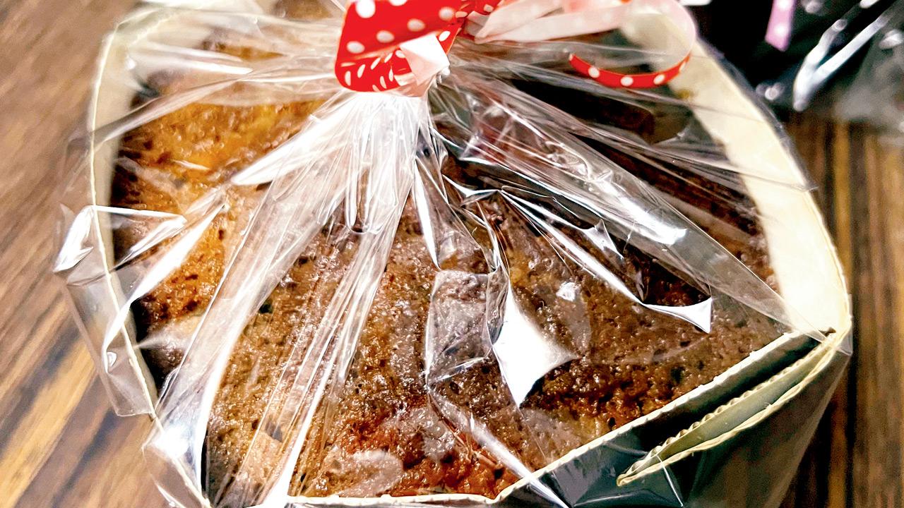 Rum-soaked fruit cake