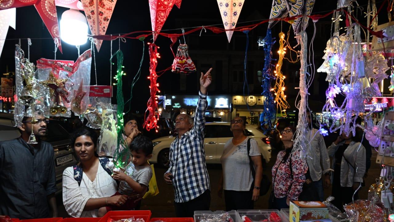 Hill Road is a go-to spot in Mumbai for high-quality, budget-friendly Christmas essentials like vibrant lights, other decorative items, festive gifting options, etc.
